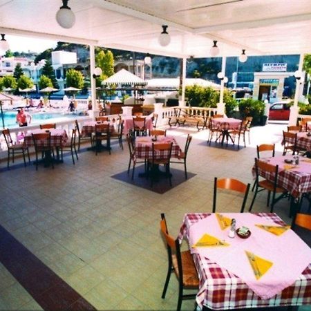 Golden Days Ξενοδοχείο Αφάντου Εξωτερικό φωτογραφία